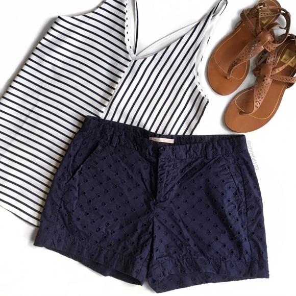 Gap Eyelet Shorts - Picture 1 of 6